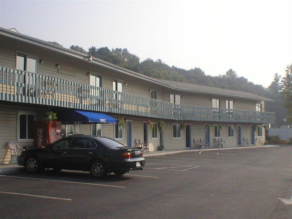 Econo Lodge Lee - Great Barrington Exterior foto