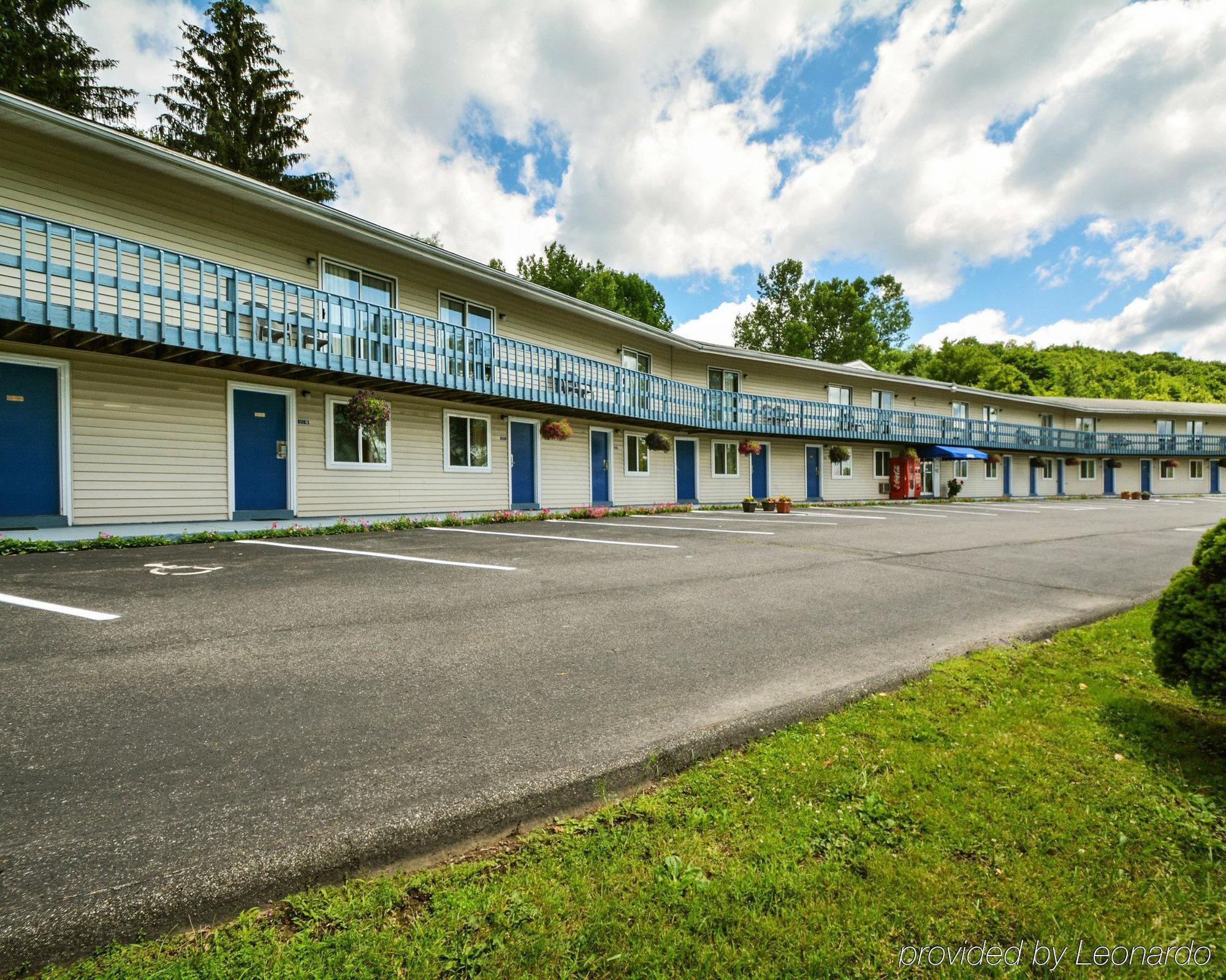 Econo Lodge Lee - Great Barrington Exterior foto